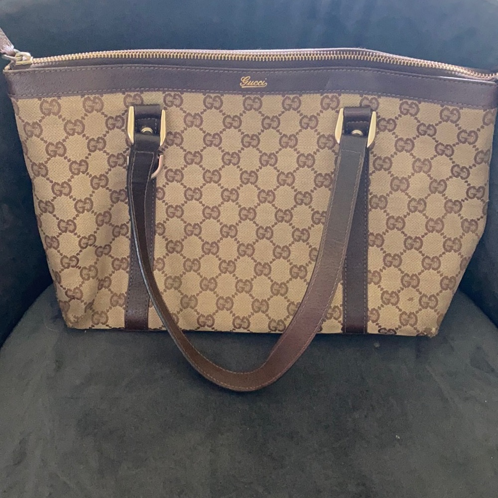Gucci shoulder bag